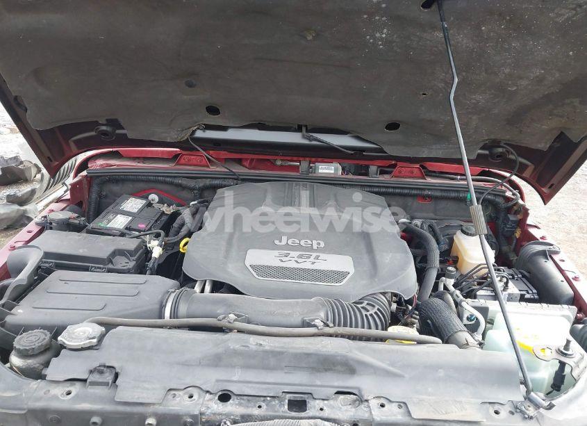 Photo 10 of 2012 Jeep Wrangler SAHARA (VIN 1C4GJWBG0CL216622)