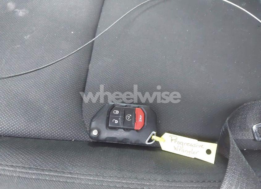 Photo 11 of 2020 Jeep Wrangler SPORT S 4X4 (VIN 1C4GJXAG1LW118348)