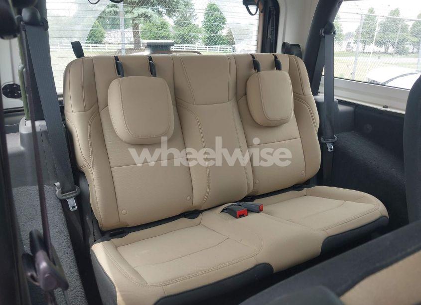 Photo 8 of 2021 Jeep Wrangler SPORT 4X4 (VIN 1C4GJXAG2MW591435)