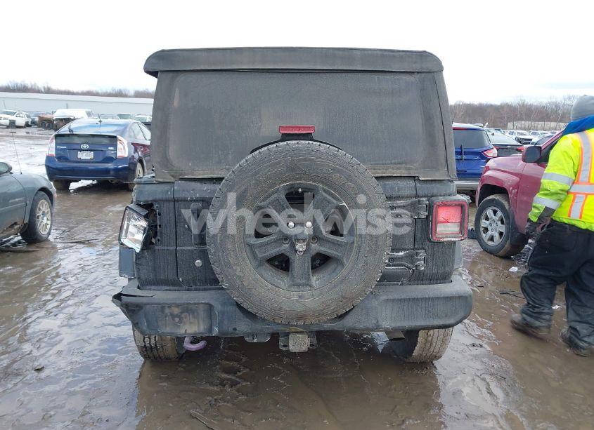 Photo 16 of 2018 Jeep Wrangler SPORT S 4X4 (VIN 1C4GJXAG4JW168920)