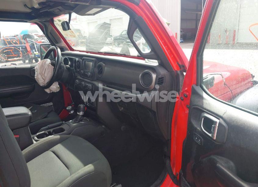 Photo 5 of 2019 Jeep Wrangler SPORT S 4X4 (VIN 1C4GJXAG4KW652569)