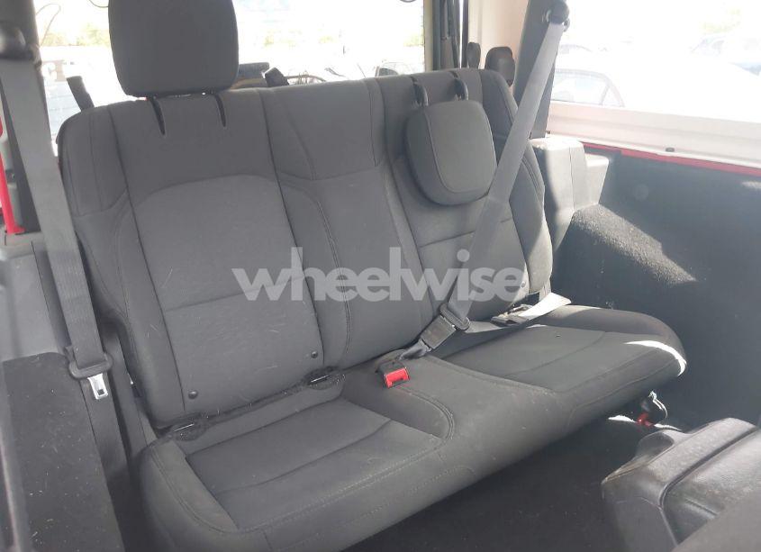 Photo 8 of 2019 Jeep Wrangler SPORT S 4X4 (VIN 1C4GJXAG4KW652569)