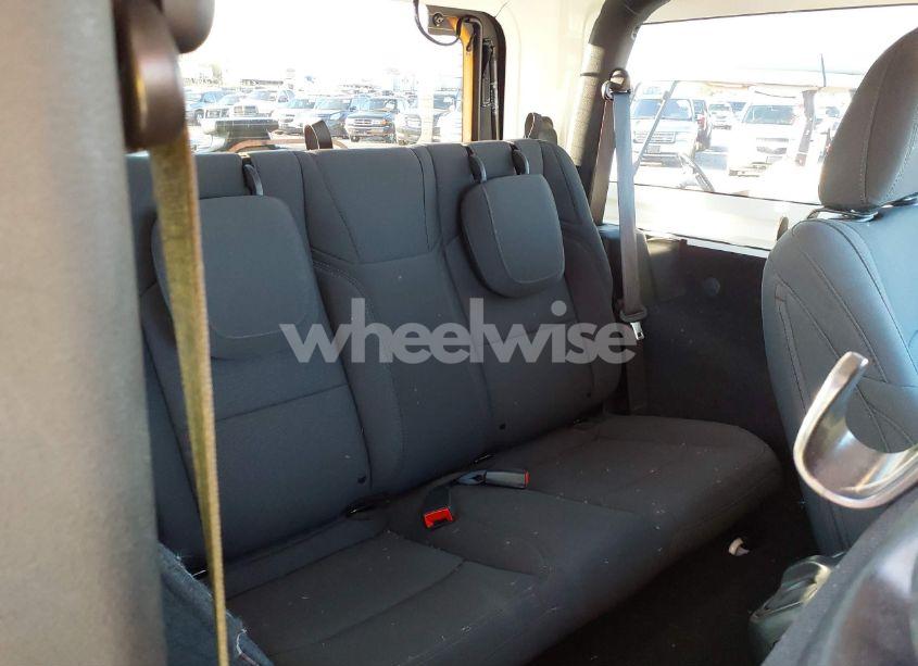 Photo 8 of 2022 Jeep Wrangler WILLYS 4X4 (VIN 1C4GJXAG4NW145790)