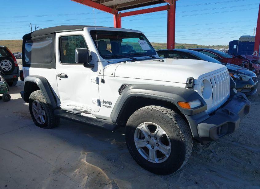 Photo 13 of 2018 Jeep Wrangler SPORT S 4X4 (VIN 1C4GJXAG6JW150998)