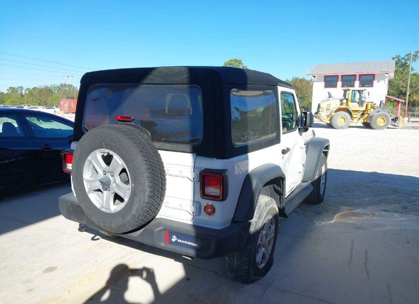 Photo 4 of 2018 Jeep Wrangler SPORT S 4X4 (VIN 1C4GJXAG6JW150998)