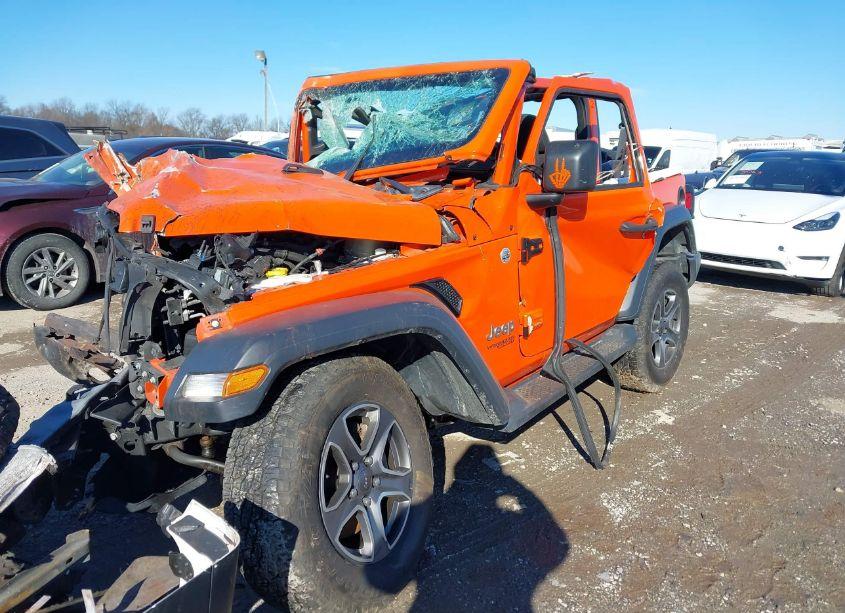Photo 2 of 2018 Jeep Wrangler SPORT S 4X4 (VIN 1C4GJXAG7JW173979)