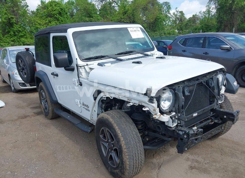 2018 Jeep Wrangler SPORT S 4X4 (VIN 1C4GJXAG8JW156172) main photo