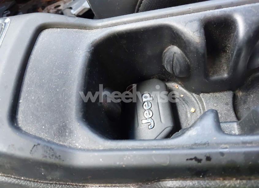 Photo 11 of 2022 Jeep Wrangler SPORT S 4X4 (VIN 1C4GJXAG8NW188481)