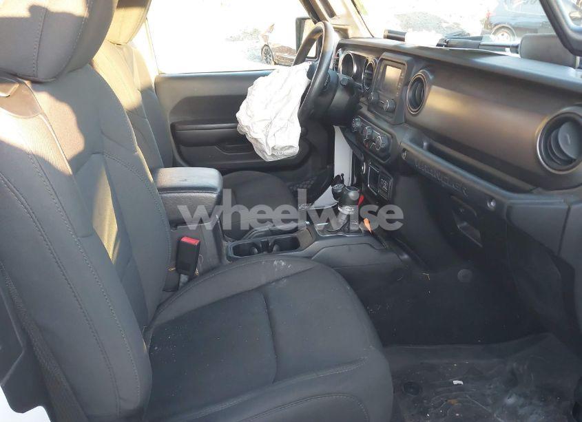 Photo 5 of 2020 Jeep Wrangler SPORT 4X4 (VIN 1C4GJXAG9LW271267)
