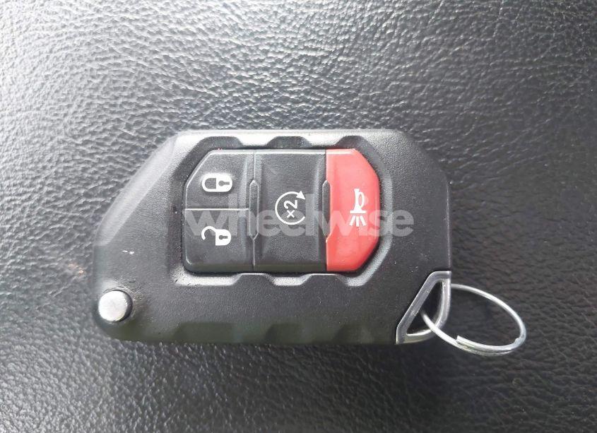 Photo 11 of 2020 Jeep Wrangler SPORT S 4X4 (VIN 1C4GJXAG9LW302422)