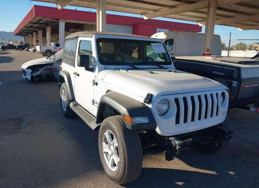 2018 Jeep Wrangler SPORT S 4X4 (VIN 1C4GJXAGXJW156223) main photo