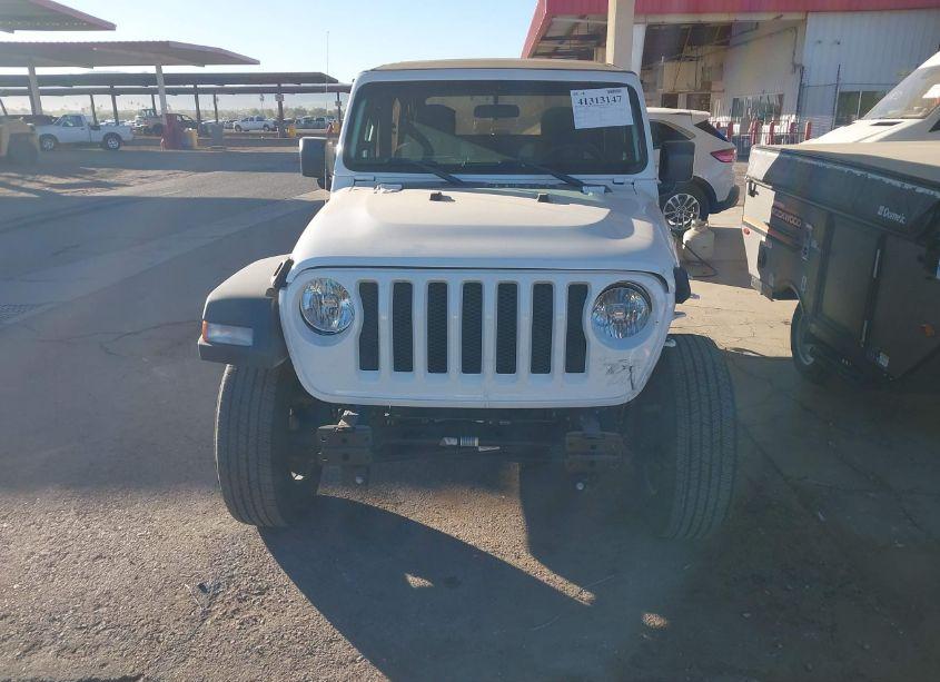 Photo 13 of 2018 Jeep Wrangler SPORT S 4X4 (VIN 1C4GJXAGXJW156223)