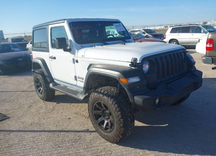 2018 Jeep Wrangler SPORT S 4X4 (VIN 1C4GJXAN0JW291970) main photo