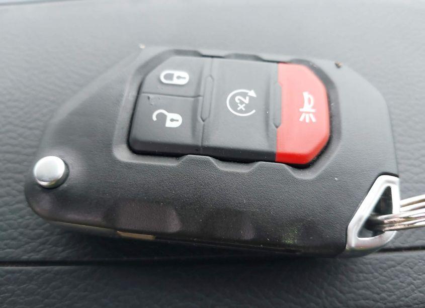 Photo 11 of 2022 Jeep Wrangler SPORT S 4X4 (VIN 1C4GJXAN0NW249935)