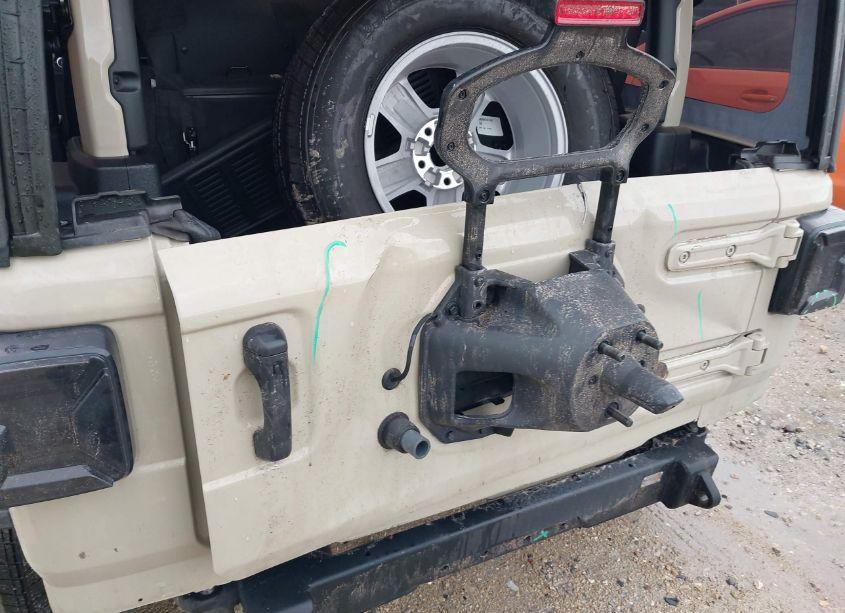 Photo 6 of 2022 Jeep Wrangler SPORT S 4X4 (VIN 1C4GJXAN0NW249935)