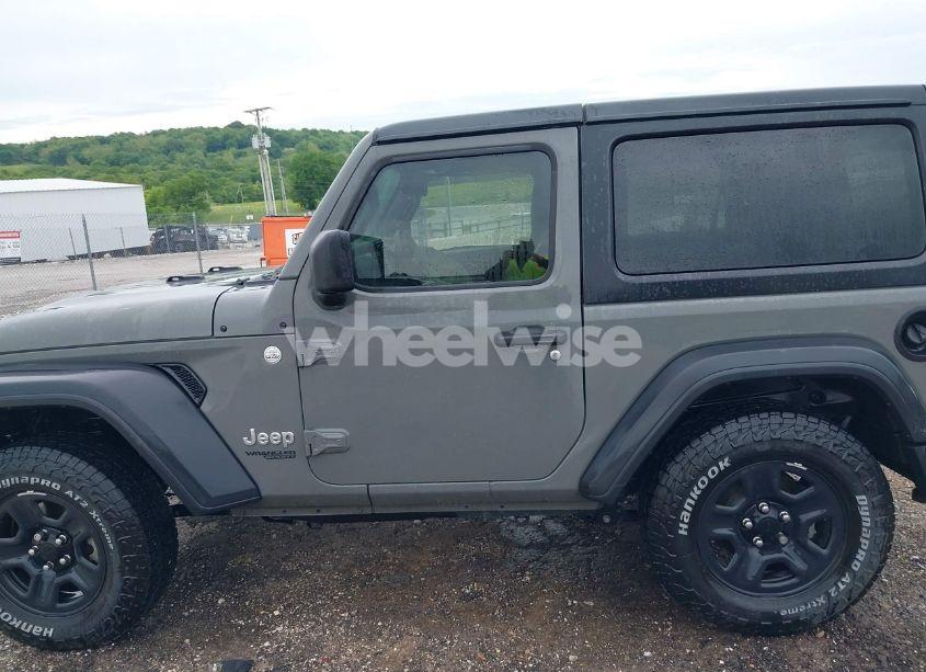 Photo 14 of 2018 Jeep Wrangler SPORT 4X4 (VIN 1C4GJXAN1JW263191)