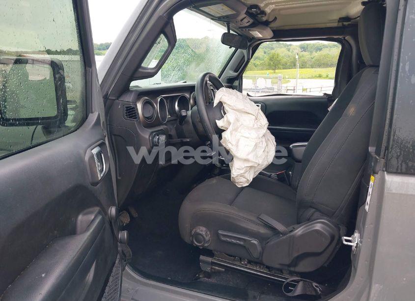 Photo 5 of 2018 Jeep Wrangler SPORT 4X4 (VIN 1C4GJXAN1JW263191)