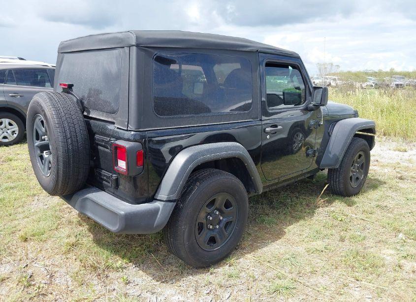 Photo 4 of 2022 Jeep Wrangler SPORT 4X4 (VIN 1C4GJXAN1NW254917)