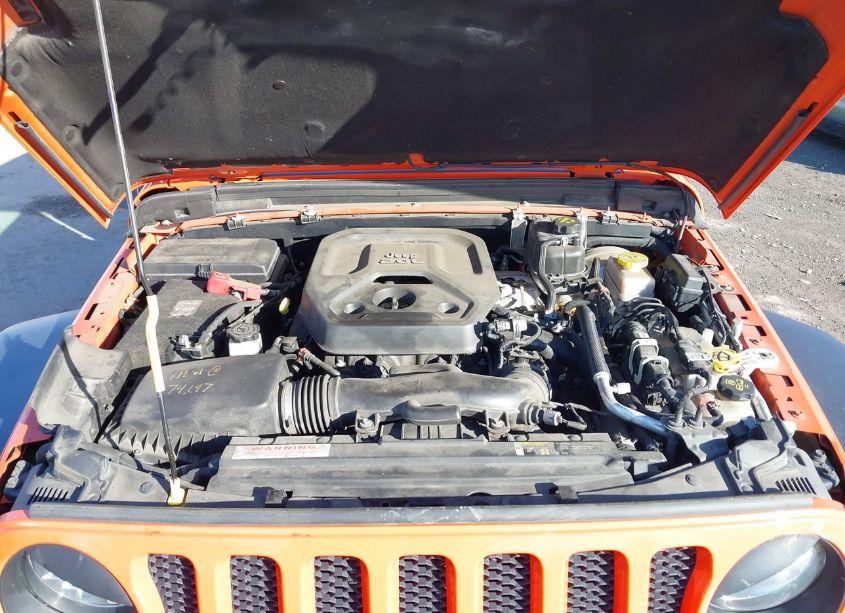 Photo 10 of 2018 Jeep Wrangler SPORT S 4X4 (VIN 1C4GJXAN3JW229933)