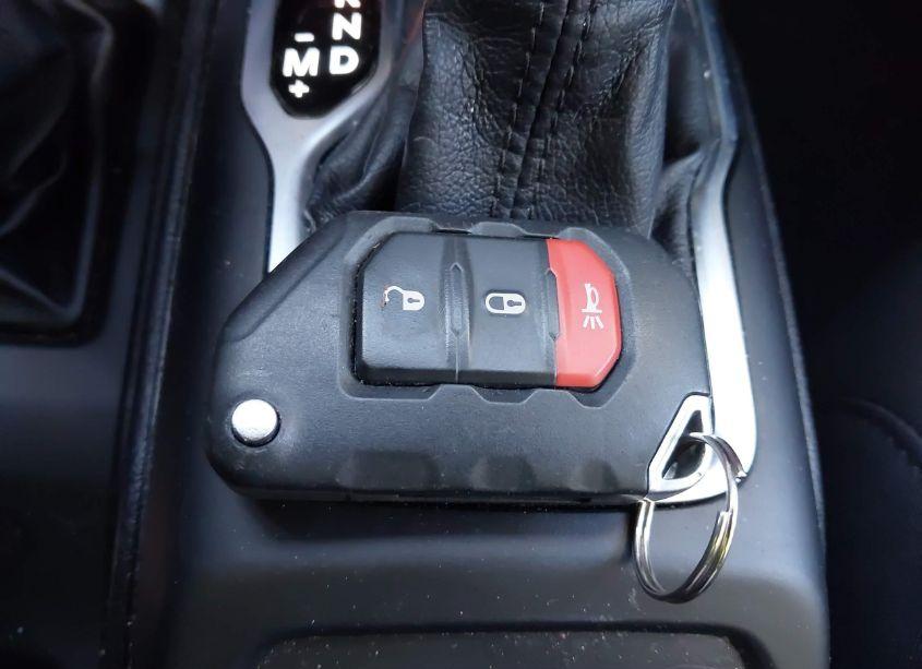 Photo 11 of 2018 Jeep Wrangler SPORT S 4X4 (VIN 1C4GJXAN3JW229933)