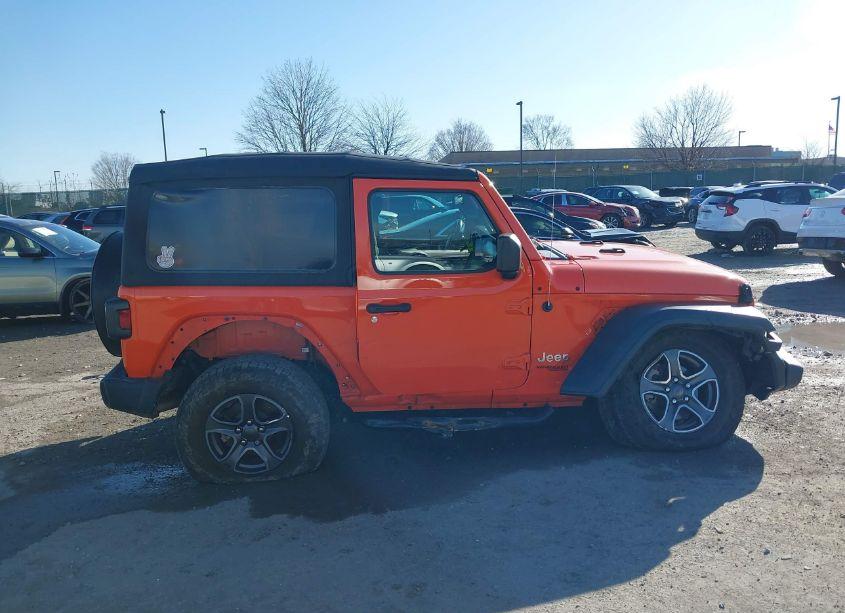 Photo 13 of 2018 Jeep Wrangler SPORT S 4X4 (VIN 1C4GJXAN3JW229933)