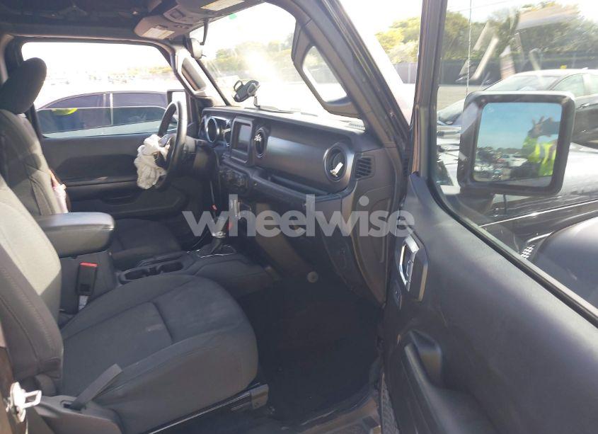 Photo 5 of 2021 Jeep Wrangler WILLYS 4X4 (VIN 1C4GJXAN7MW796019)