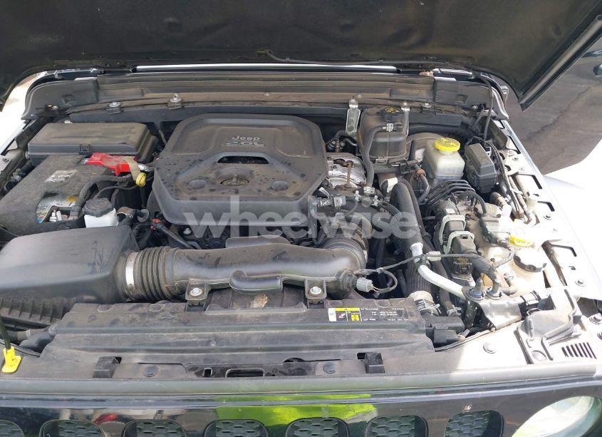 Photo 10 of 2018 Jeep Wrangler SPORT S 4X4 (VIN 1C4GJXAN8JW290064)