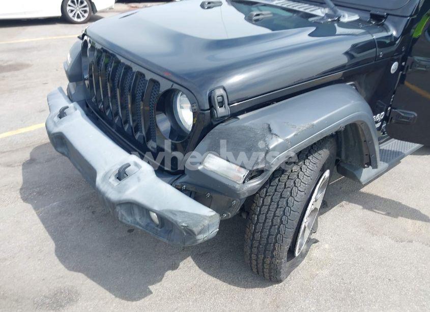 Photo 6 of 2018 Jeep Wrangler SPORT S 4X4 (VIN 1C4GJXAN8JW290064)