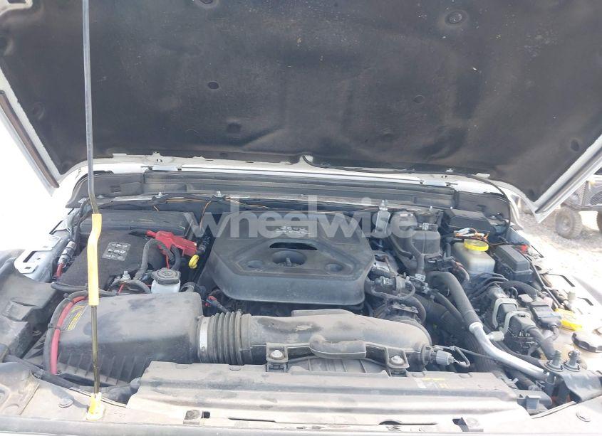 Photo 10 of 2018 Jeep Wrangler SPORT S 4X4 (VIN 1C4GJXAN8JW302519)