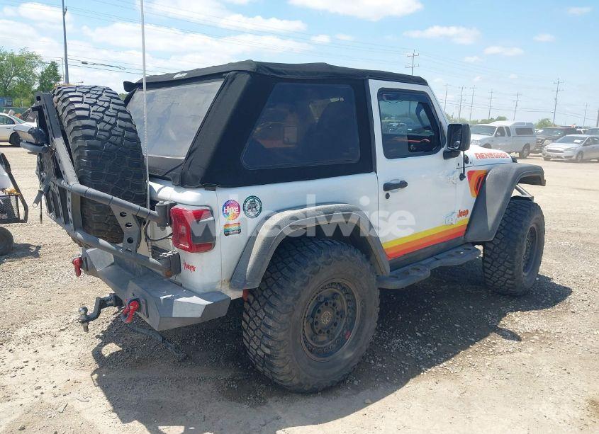 Photo 4 of 2018 Jeep Wrangler SPORT S 4X4 (VIN 1C4GJXAN8JW302519)