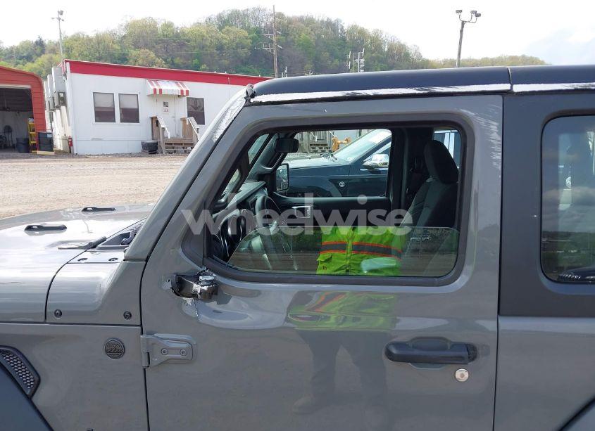 Photo 6 of 2023 Jeep Wrangler 2-DOOR SPORT 4X4 (VIN 1C4GJXAN8PW640995)