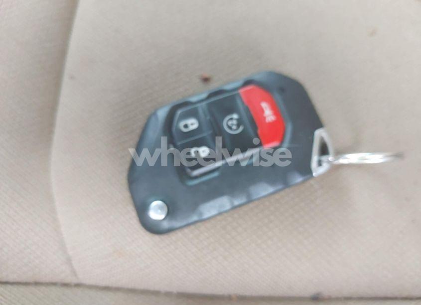 Photo 11 of 2018 Jeep Wrangler SPORT S 4X4 (VIN 1C4GJXAN9JW200341)