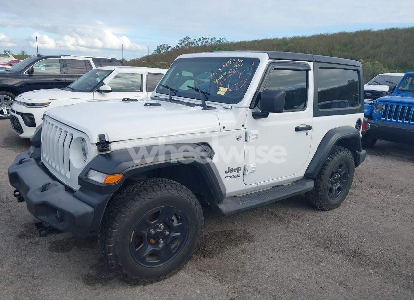 Photo 2 of 2018 Jeep Wrangler SPORT S 4X4 (VIN 1C4GJXAN9JW200341)