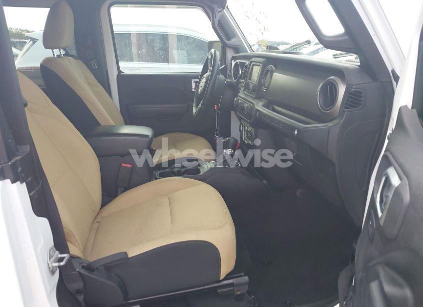 Photo 5 of 2018 Jeep Wrangler SPORT S 4X4 (VIN 1C4GJXAN9JW200341)