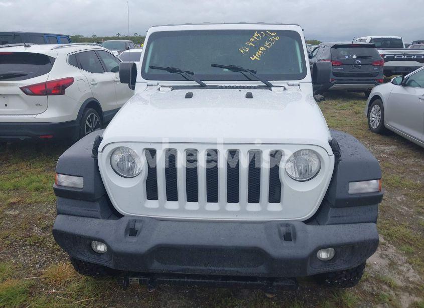 Photo 6 of 2018 Jeep Wrangler SPORT S 4X4 (VIN 1C4GJXAN9JW200341)