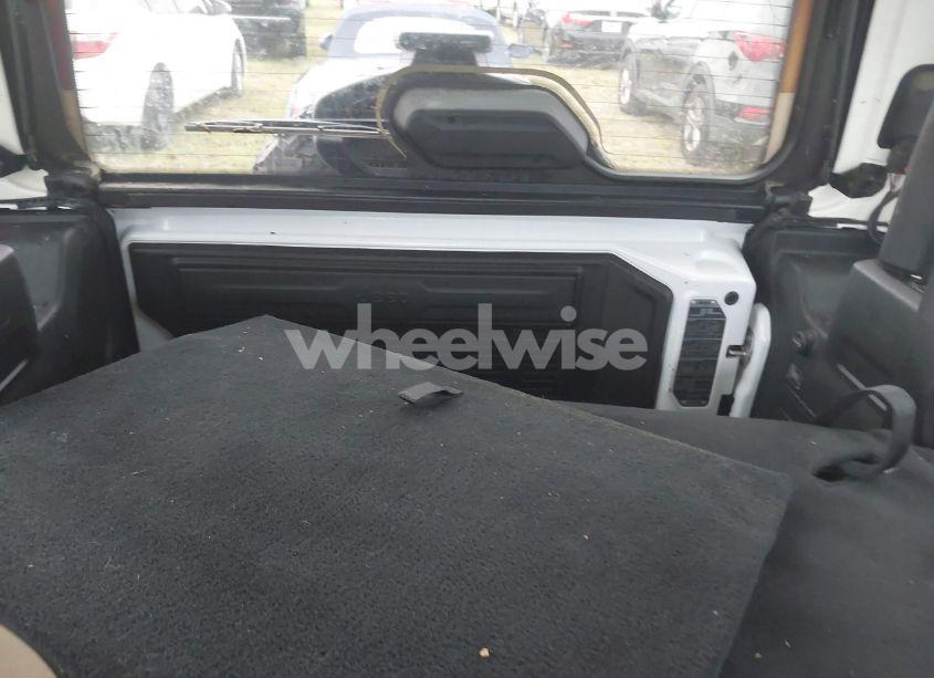 Photo 8 of 2018 Jeep Wrangler SPORT S 4X4 (VIN 1C4GJXAN9JW200341)