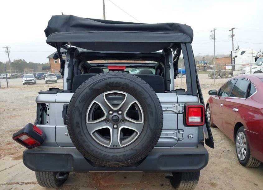 Photo 15 of 2021 Jeep Wrangler SPORT 4X4 (VIN 1C4GJXANXMW660063)