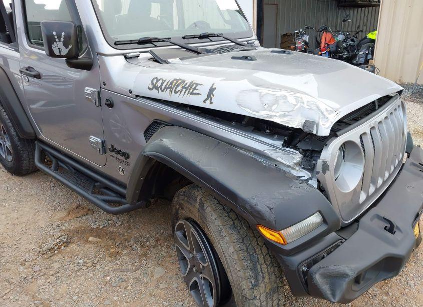 Photo 16 of 2021 Jeep Wrangler SPORT 4X4 (VIN 1C4GJXANXMW660063)