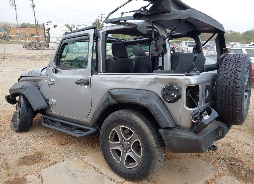 Photo 3 of 2021 Jeep Wrangler SPORT 4X4 (VIN 1C4GJXANXMW660063)