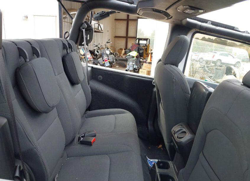 Photo 8 of 2021 Jeep Wrangler SPORT 4X4 (VIN 1C4GJXANXMW660063)