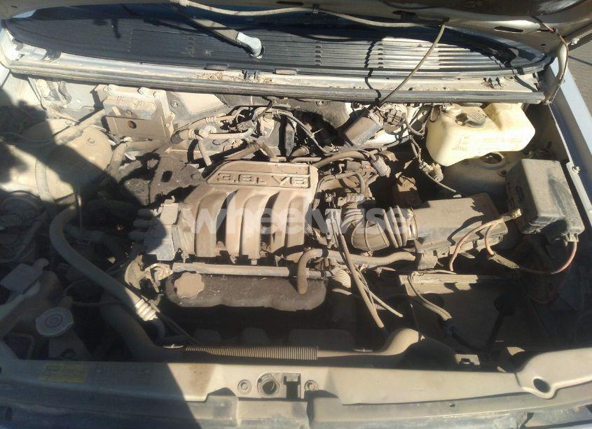 Photo 10 of 1994 Chrysler Town & COUNTRY (VIN 1C4GK54L7RX346142)