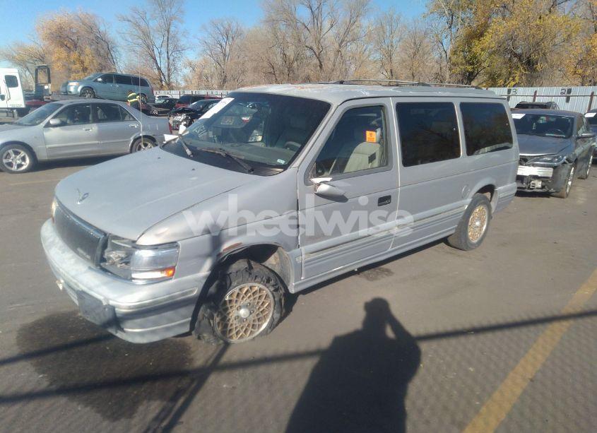 Photo 2 of 1994 Chrysler Town & COUNTRY (VIN 1C4GK54L7RX346142)