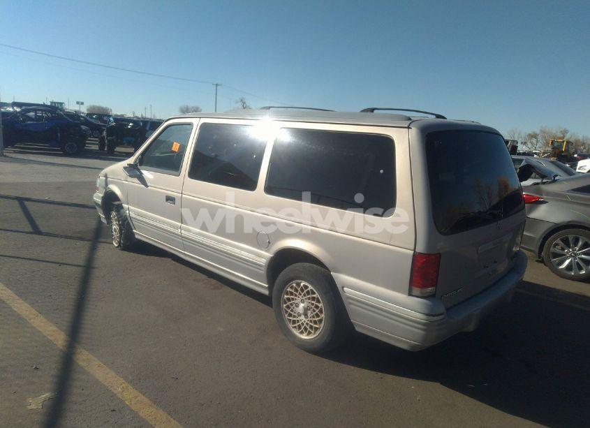 Photo 3 of 1994 Chrysler Town & COUNTRY (VIN 1C4GK54L7RX346142)