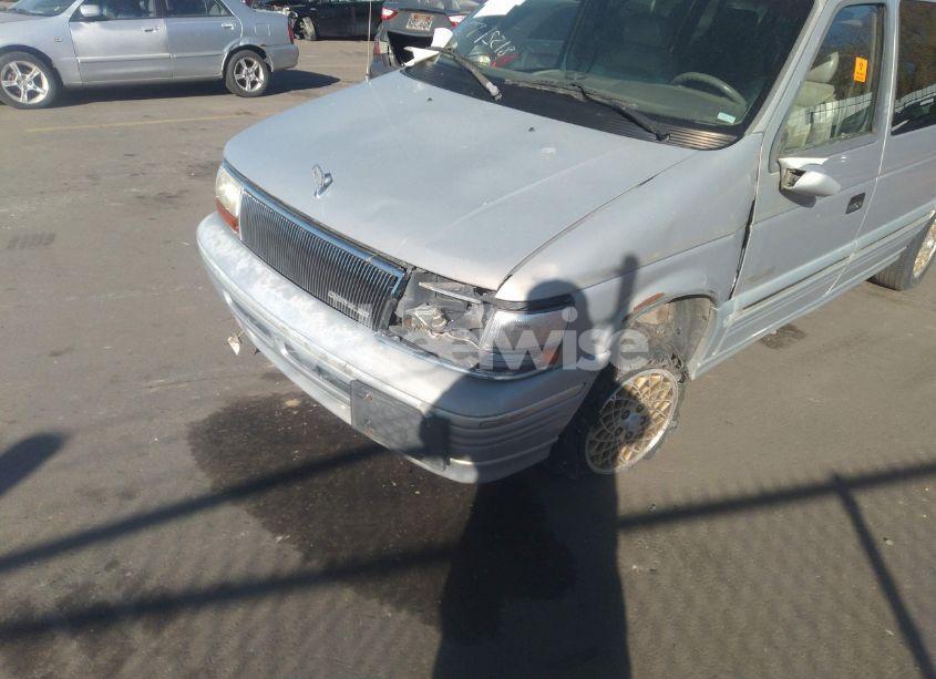 Photo 6 of 1994 Chrysler Town & COUNTRY (VIN 1C4GK54L7RX346142)