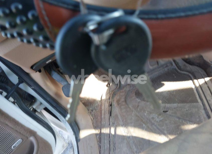 Photo 11 of 2000 Chrysler Town & COUNTRY LX (VIN 1C4GP44G1YB791034)