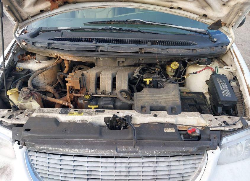 Photo 10 of 2000 Chrysler Town & COUNTRY LX (VIN 1C4GP44G7YB670377)