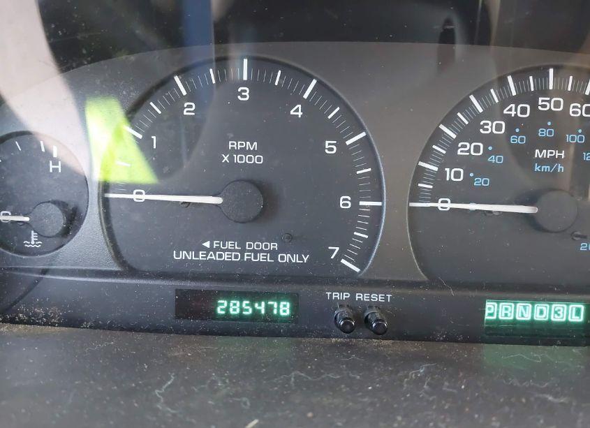 Photo 15 of 2000 Chrysler Town & COUNTRY LX (VIN 1C4GP44G7YB670377)