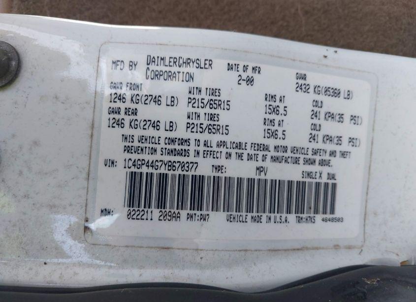 Photo 9 of 2000 Chrysler Town & COUNTRY LX (VIN 1C4GP44G7YB670377)