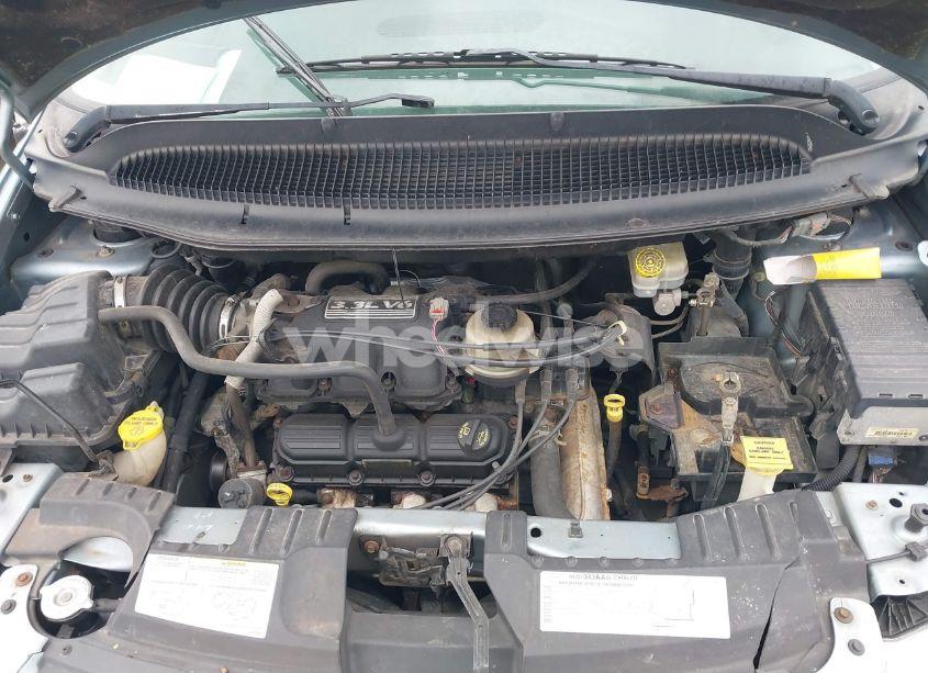 Photo 10 of 2005 Chrysler Town & COUNTRY (VIN 1C4GP45R05B438120)