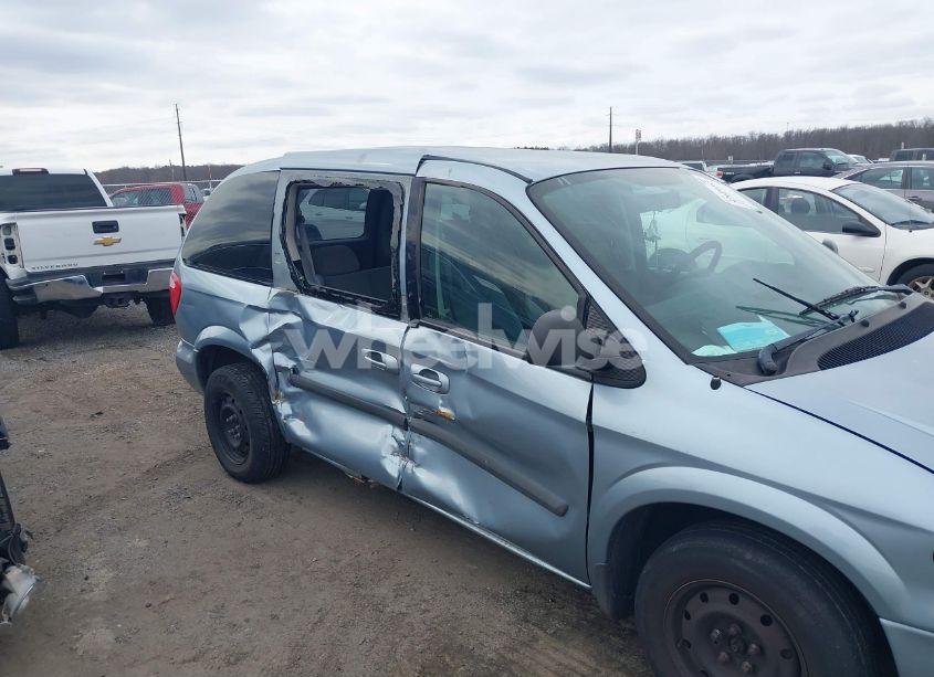 Photo 13 of 2005 Chrysler Town & COUNTRY (VIN 1C4GP45R05B438120)